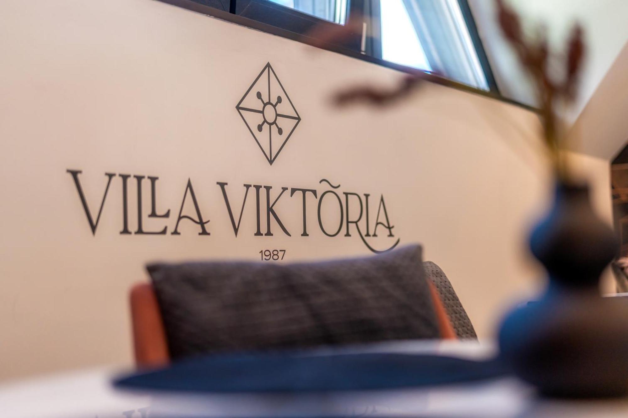 Viktoria *